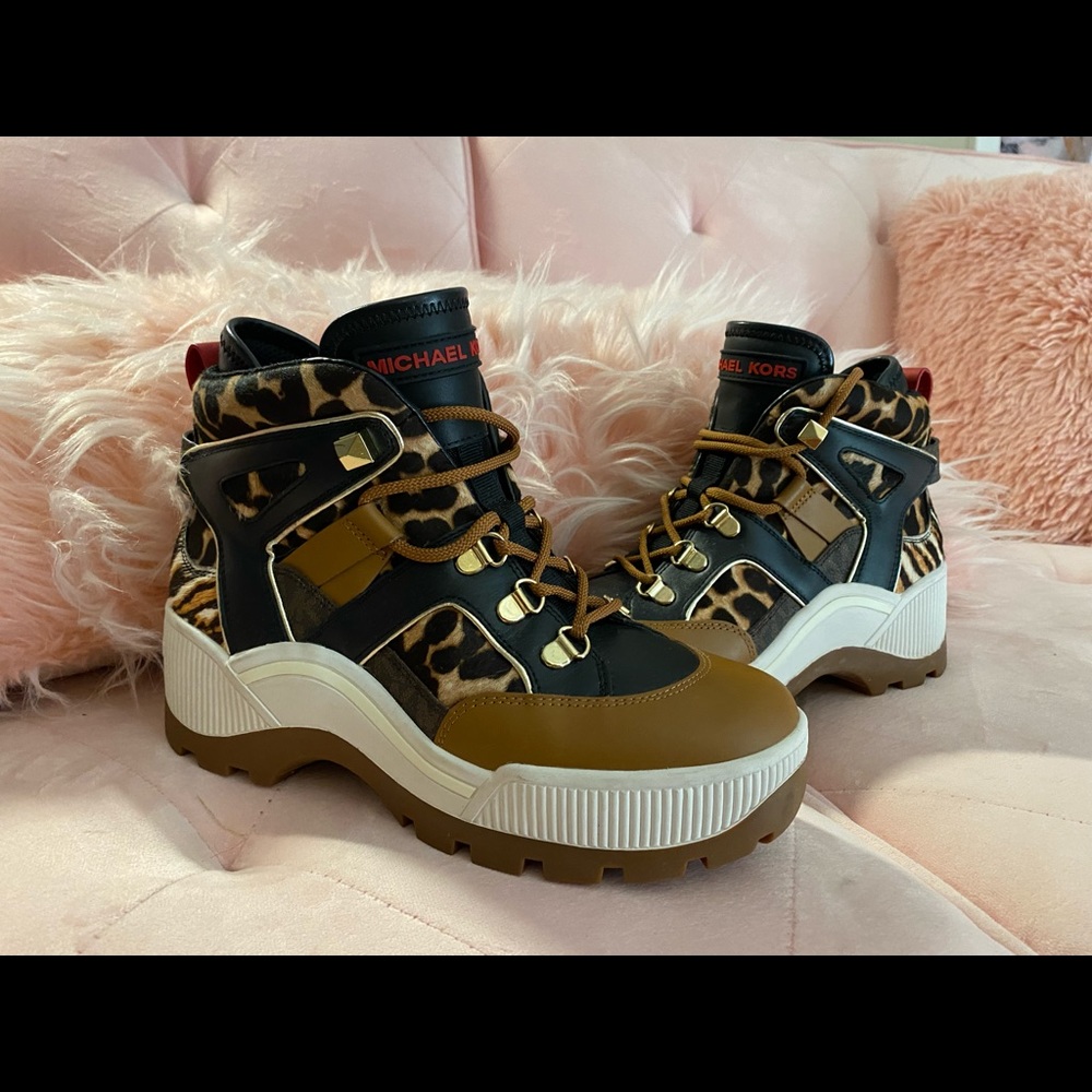 MK boots